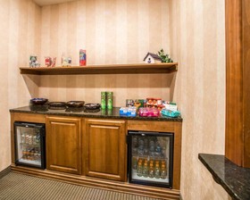 Sleep Inn & Suites