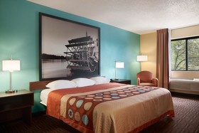 Super 8 by Wyndham Peoria