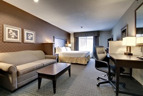 Holiday Inn Express Hotel & Suites Peru - Lasalle Area