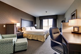 Holiday Inn Express Hotel & Suites Peru - Lasalle Area