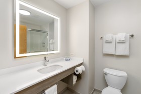 Holiday Inn Express Hotel & Suites Peru - Lasalle Area