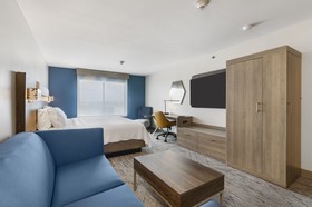 Holiday Inn Express Hotel & Suites Peru - Lasalle Area