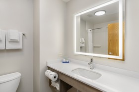 Holiday Inn Express Hotel & Suites Peru - Lasalle Area