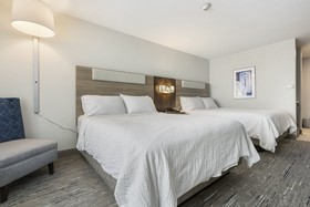 Holiday Inn Express Hotel & Suites Peru - Lasalle Area