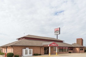 Super 8 by Wyndham Pontiac