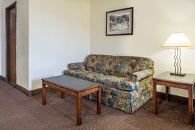 Days Inn by Wyndham Pontoon Beach