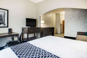 La Quinta Inn & Suites by Wyndham Pontoon Beach
