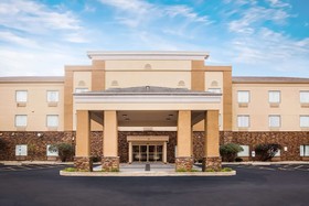 La Quinta Inn & Suites by Wyndham Pontoon Beach