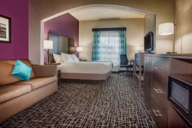 La Quinta Inn & Suites by Wyndham Pontoon Beach