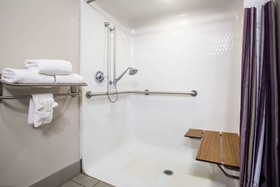 La Quinta Inn & Suites by Wyndham Pontoon Beach
