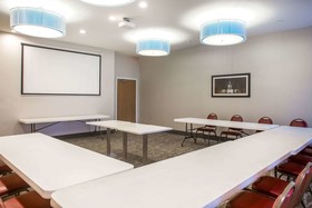 La Quinta Inn & Suites by Wyndham Pontoon Beach