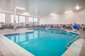 La Quinta Inn & Suites by Wyndham Pontoon Beach