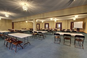 Eagle's Nest Hotel & Conference Center