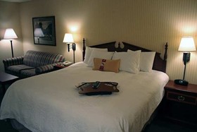 Quality Inn & Suites Quincy - Downtown