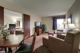 Quality Inn & Suites Quincy - Downtown
