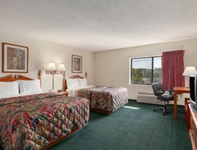 Super 8 by Wyndham Chicago/Rosemont/O'Hare/SE