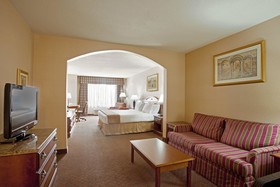 Holiday Inn Express Rochelle