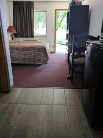 All Seasons Motel