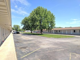 All Seasons Motel