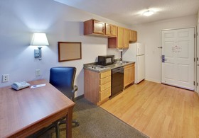 Candlewood Suites Rockford