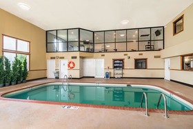 Riverview Inn & Suites, Ascend Hotel Collection