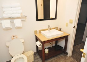 Riverview Inn & Suites, Ascend Hotel Collection