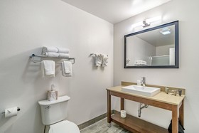 Riverview Inn & Suites, Ascend Hotel Collection