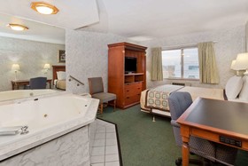 Days Inn by Wyndham Rockford
