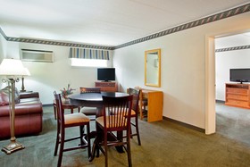 Holiday Inn Rockford (I-90&Rt 20/State St)