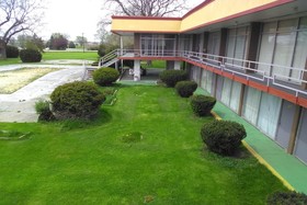 Hotel at Chicago Rockford International Airport by OYO Rooms