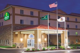 La Quinta Inn & Suites by Wyndham Rockford