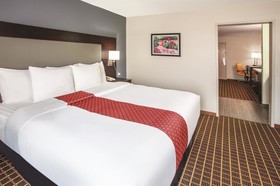 La Quinta Inn & Suites by Wyndham Rockford