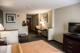 Quality Inn & Suites Loves Park