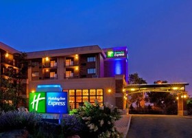 Holiday Inn Express Rolling Meadows - Schaumburg Area