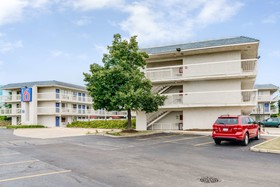Motel 6