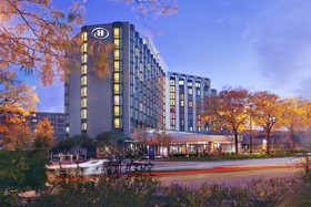 Hilton Rosemont / Chicago O'Hare