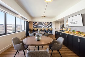 Sheraton Suites Chicago O'Hare