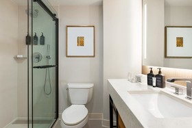 Sheraton Suites Chicago O'Hare