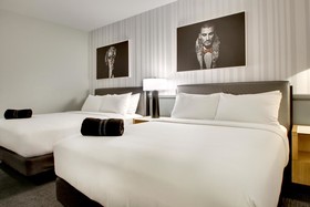 The Rose Hotel Chicago O'Hare, Tapestry Collection by Hilton