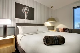 The Rose Hotel Chicago O'Hare, Tapestry Collection by Hilton