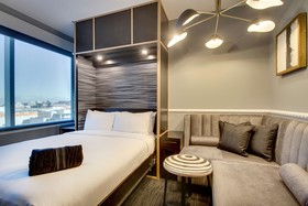 The Rose Hotel Chicago O'Hare, Tapestry Collection by Hilton