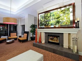 Hilton Garden Inn St. Charles