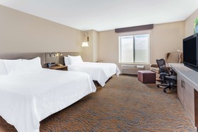 Hilton Garden Inn St. Charles