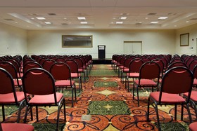 Hilton Garden Inn St. Charles