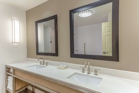 Hilton Garden Inn St. Charles
