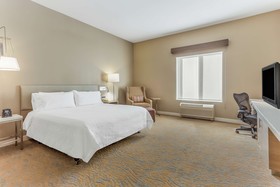 Hilton Garden Inn St. Charles