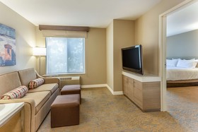 Hilton Garden Inn St. Charles