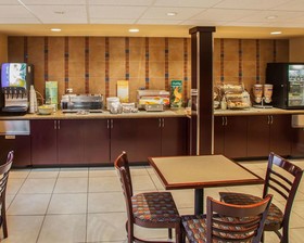 Quality Inn & Suites St Charles - West Chicago