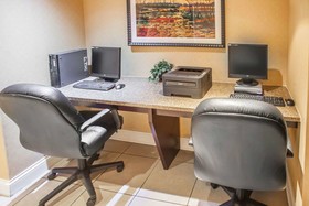 Quality Inn & Suites St Charles - West Chicago