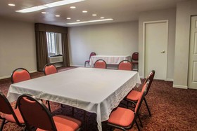Quality Inn & Suites St Charles - West Chicago